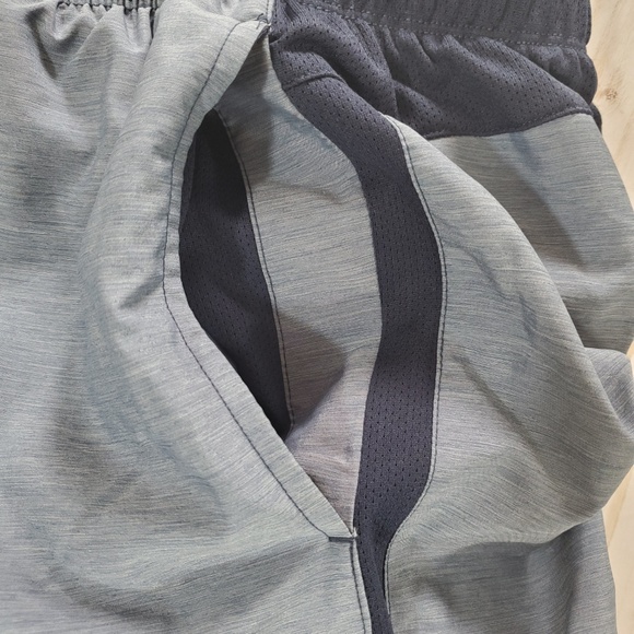 Men's Nike Challenger Running Shorts - NWT - Picture 7 of 7